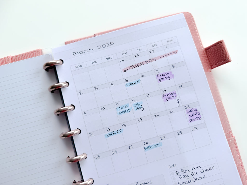 Weekly planning by theme inserts