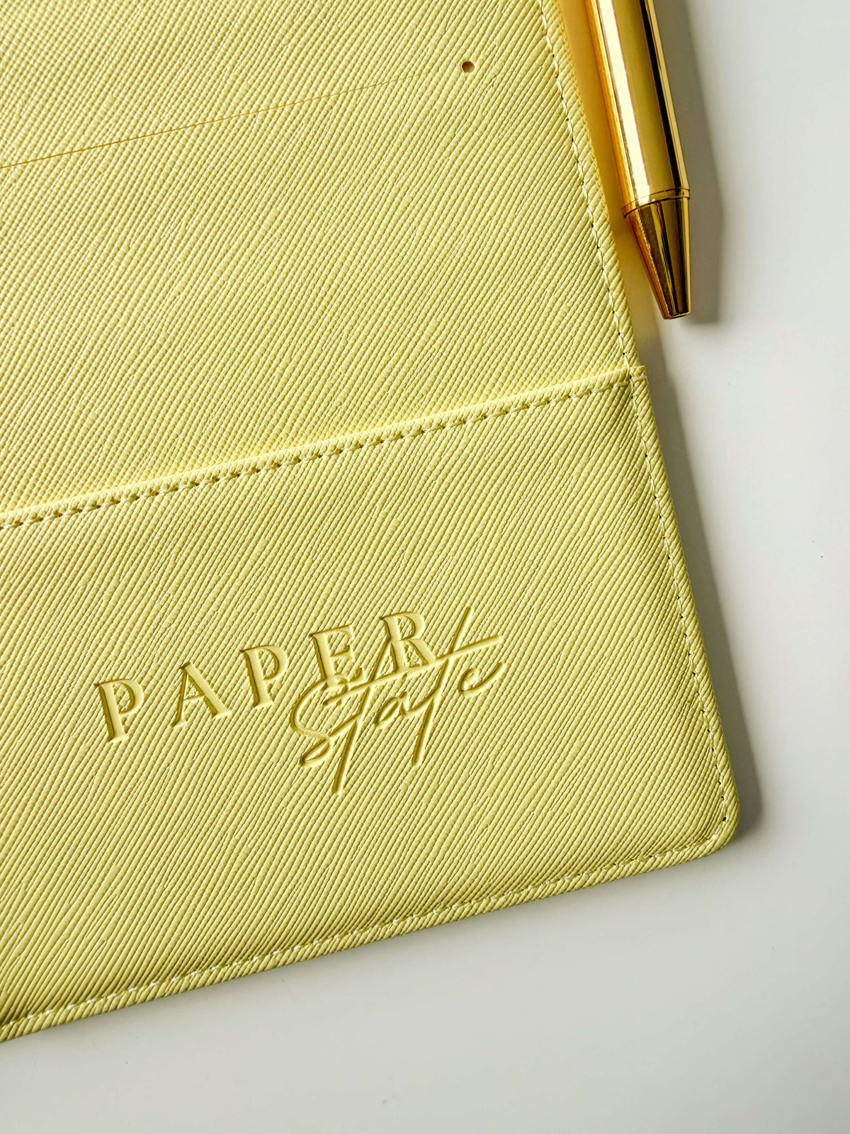 Lemon snap-on cover — discbound planner cover, product photo